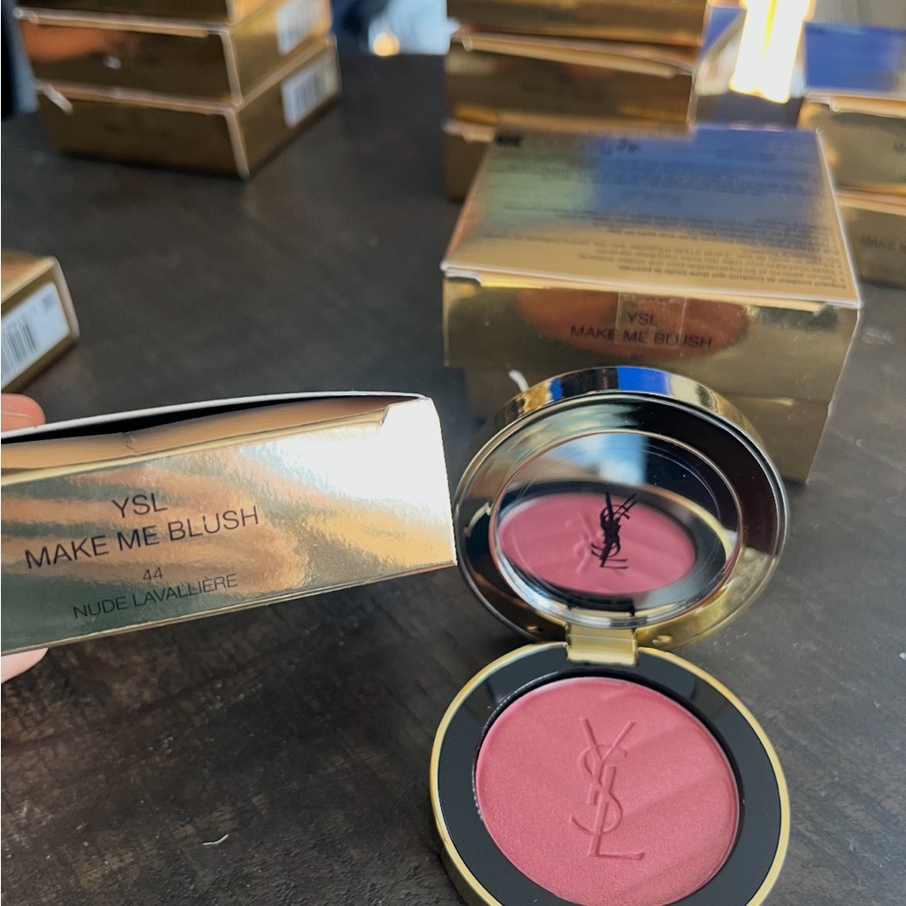 Yves Saint Laurent Make Me Blush - Soft Pink